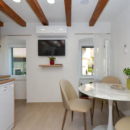 Sime Apartment Split